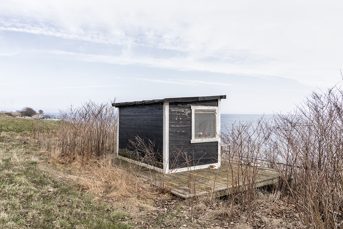 BLACK COTTAGE BY THE SEA nk - MVR01458 kopiera