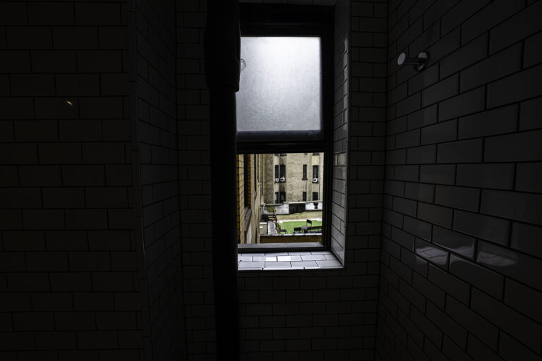 HOTEL WINDOW NY - MVR00273-Redigera kopiera
